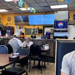 Mi Pueblito Mexican Cafe - Interior