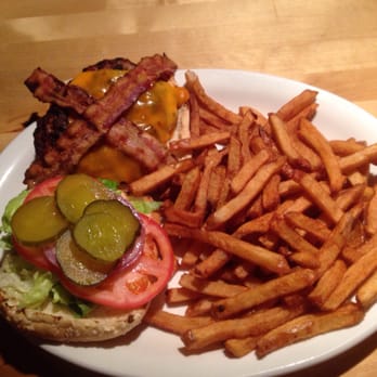 Working Dog Saloon - Burger war! - Sports Bars Near Me - Toronto, Ontario