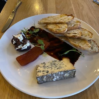Strawberry Fare - Kikorangi Blue Cheese Plate - Desserts Near Me - Christchurch, AUK