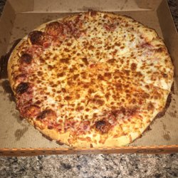 Little Caesars - Puddle of grease in the middle of the pizza