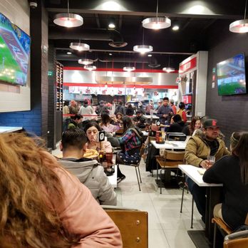 Pizza Hut - Pizza Near Me - Tijuana, BCN