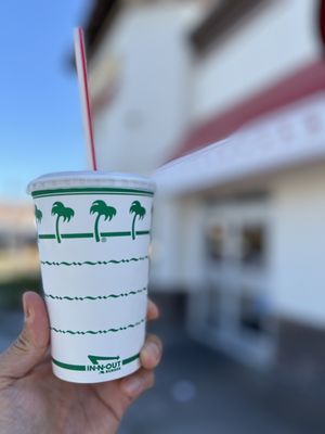 In-N-Out Burger by null