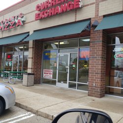 Weber & 135th Currency Exchange - 6 tennant strip mall for food choices and a physical therapy place
