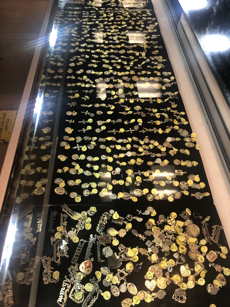 JOYERIA CUATES Updated September 2024 25 Photos 1435 Fresno St