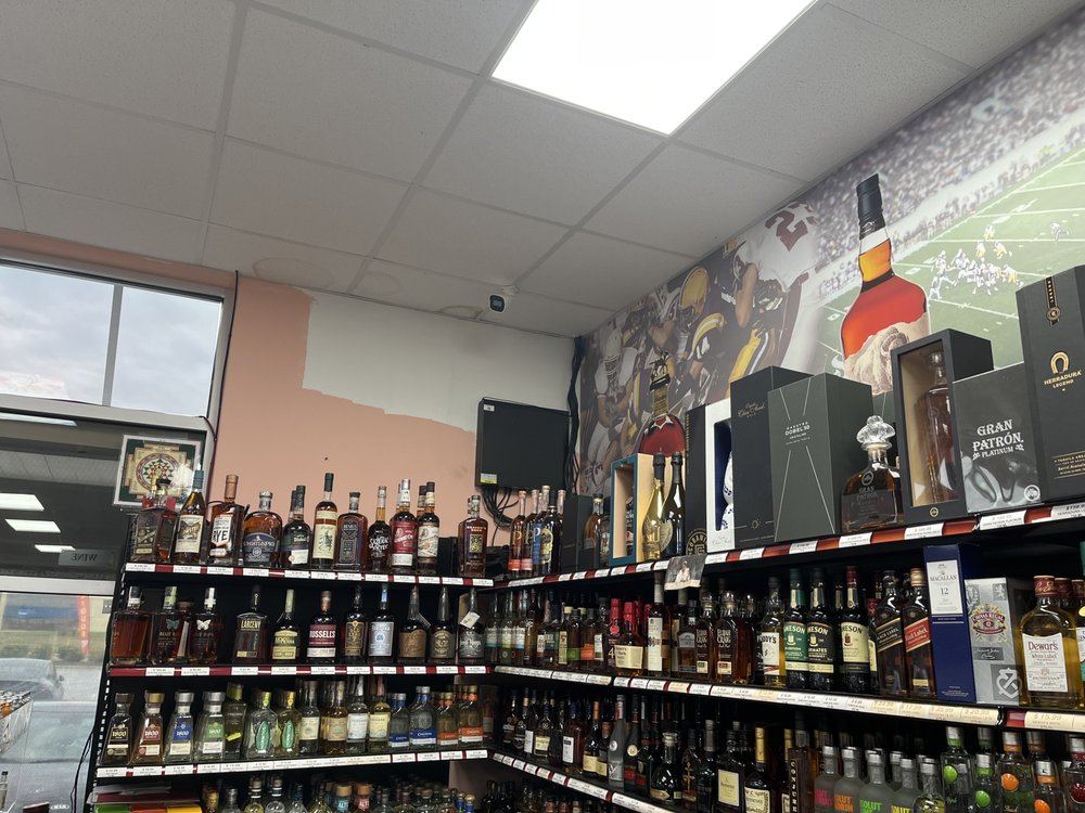LIQUOR & WINE WORLD Updated August 2024 5151 Pelham Rd, Greenville, South Carolina Beer