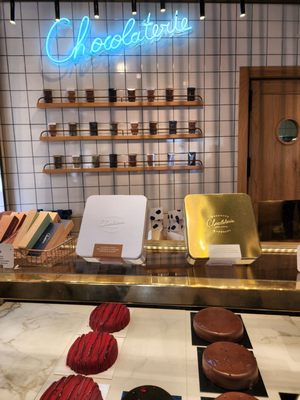 La Pâtisserie Cyril Lignac by null