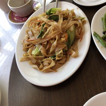 Long Life Vegi House - Pack Choi fat rise noodles - Chinese Near Me - Berkeley, California Long Life Vegi House - Pack Choi fat rise noodles - Chinese Near Me - Berkeley, California