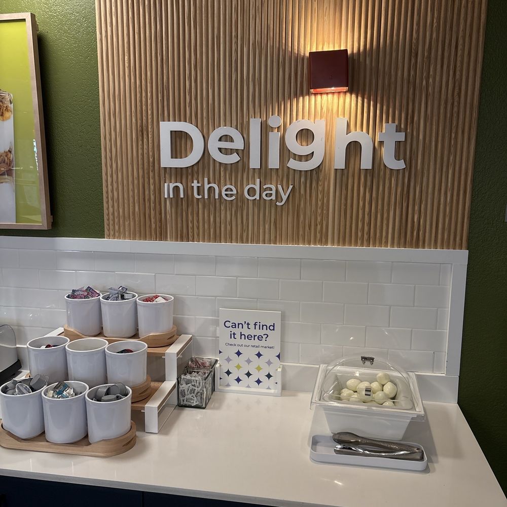 Spark by Hilton Jackson Ridgeland - Eggs, peanut butter, Nutella, jams, salt, pepper - Hotels Near Me - Jackson, Mississippi
