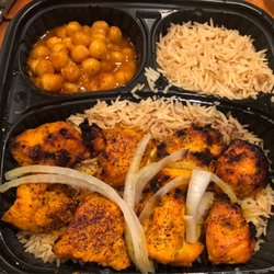 Smoki Kabobs - Boneless Chicken Breast kabobs (sub extra rice instead of salad)