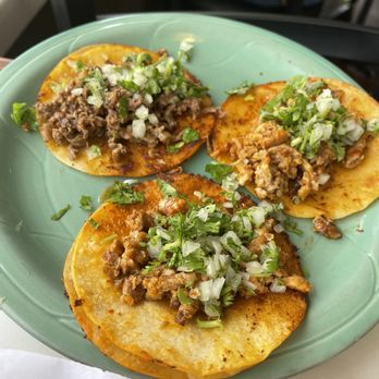 Juniors Tacos - Carnitas & Asada Tacos - Mexican Near Me - Longview, Washington Juniors Tacos - Carnitas & Asada Tacos - Mexican Near Me - Longview, Washington