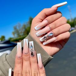 Paradise Nails & Spa - tracy made the full set for me too perfect