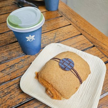 Halekulani Bakery - Bakeries Near Me - Honolulu, Hawaii Halekulani Bakery - Bakeries Near Me - Honolulu, Hawaii