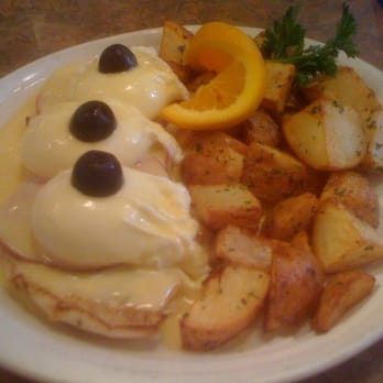 Rosine's Restaurant - Eggs Benedict - American Near Me - Monterey, California