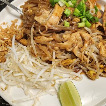 Thian's Thai Fusion - Pad thai - Thai Near Me - Ocean Shores, Washington Thian's Thai Fusion - Pad thai - Thai Near Me - Ocean Shores, Washington