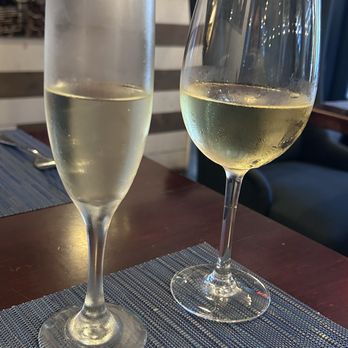 Lulu Kitchen - Diora California Chardonnay - very nice! And a champagne birthday toast! - Seafood Near Me - Hilton Head Island, South Carolina Lulu Kitchen - Diora California Chardonnay - very nice! And a champagne birthday toast! - Seafood Near Me - Hilton Head Island, South Carolina