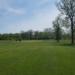 Chick Evans Golf Course - Hole 1