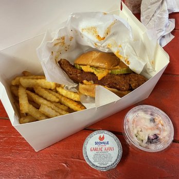 Scoville Hot Chicken - Hot Chicken Sandwich w/Fries (Spice level: hot) - Burgers Near Me - Atlanta, Georgia