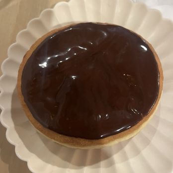 Golden West Cafe - Boston creme donut, LOVED the creme on the inside, the chocolate on top was pretty liquidy (good, but messy!) - Cafes Near Me - Baltimore, Maryland