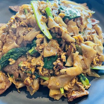 Monora Thai - Cerritos - Beef Pad See Ew - Thai Near Me - Cerritos, California