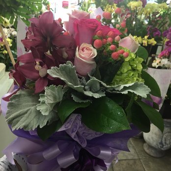 Flower Garden - Florists Near Me - Los Angeles, California Flower Garden - Florists Near Me - Los Angeles, California