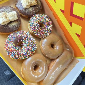 Donut King Waikiki - Donuts Near Me - Honolulu, Hawaii