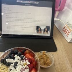 Tropical Smoothie Cafe - ACAI BERRY BOOST