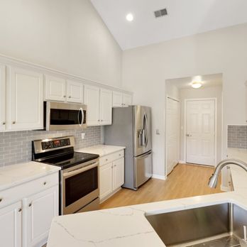 AIM REAL ESTATE MANAGEMENT - So many places to prepare and entertain - Property Management Near Me - Bluffton, South Carolina AIM REAL ESTATE MANAGEMENT - So many places to prepare and entertain - Property Management Near Me - Bluffton, South Carolina