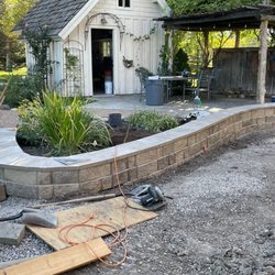 S&S Contractors - Decorative retaining wall