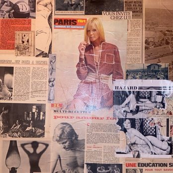 Le Diplomate - Bathroom wallpaper - Brasseries Near Me - Washington, DC, District of Columbia
