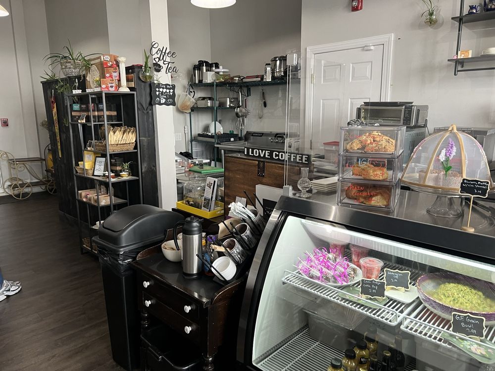 Salvaged Sip Cafe Logo