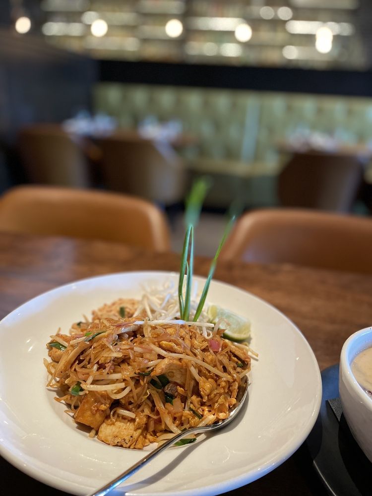 Krung Siam Thai Restaurant & Bar - Photo 3