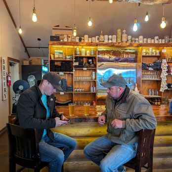 Comanche Creek Brewery - Breweries Near Me - Eagle Nest, New Mexico