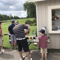 Hornby Glen Golf Course - Hot Dog at turn