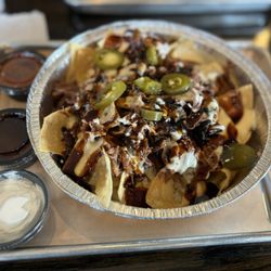 Dukes BBQ Shack - Bbq nachos.