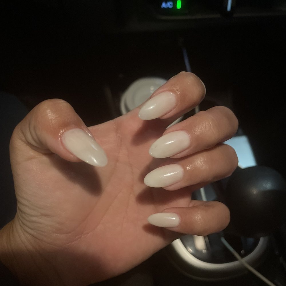 Gradient Nail - Hard gel almond shaped nails by Diana - Nail Salons Near Me - Honolulu, Hawaii Gradient Nail - Hard gel almond shaped nails by Diana - Nail Salons Near Me - Honolulu, Hawaii