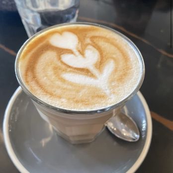 Bluewater Cafe - Latte - Cafes Near Me - Manly, NSW