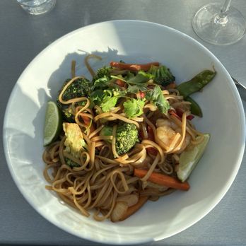 Union Rooftop - Vegetable Pad Thai with Shrimp - New American Near Me - Minneapolis, Minnesota Union Rooftop - Vegetable Pad Thai with Shrimp - New American Near Me - Minneapolis, Minnesota