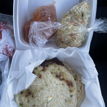Pupuseria Cuzcatlan - Huge pupusas and accompanying goodies. - Salvadoran Near Me - Pacoima, California