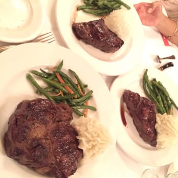 Hy's Steak House - Steakhouses Near Me - Honolulu, Hawaii