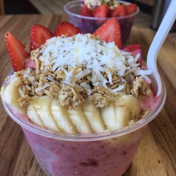 Granny's Donuts - The fruit bowls are absolutely amazing! I usually go other places to get one for breakfast, but this by far tops the others I've tried - Donuts Near Me - Long Beach, California