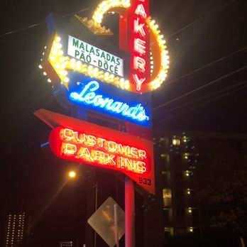 Leonard's Bakery - Bakeries Near Me - Honolulu, Hawaii