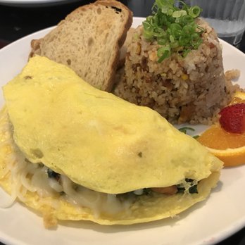 Sweet E's Cafe - Chicken pesto omelet with fried rice - Cafes Near Me - Honolulu, Hawaii