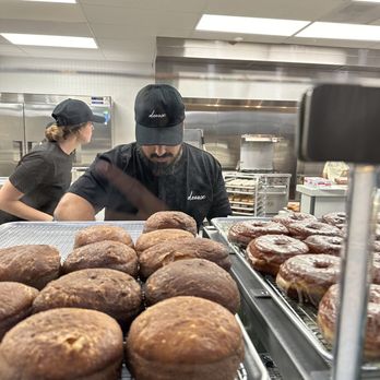 Deaux - Donuts Near Me - Redlands, California