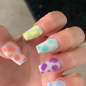 Caesars Nails & Spa - Nail Salons Near Me - Austin, Texas