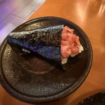 Kinzuu Izakaya - Toro hand roll - Izakaya Near Me - Las Vegas, Nevada Kinzuu Izakaya - Toro hand roll - Izakaya Near Me - Las Vegas, Nevada