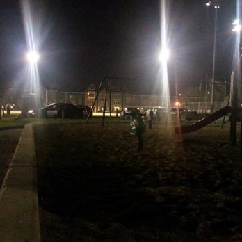 Lawrence Park - Get to see some flag football and basketball while the kiddos play. - Parks Near Me - Houston, Texas Lawrence Park - Get to see some flag football and basketball while the kiddos play. - Parks Near Me - Houston, Texas