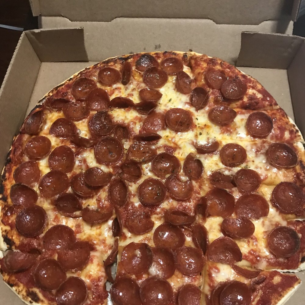 Capuano's Pizza House - Pizza Near Me - Pataskala, Ohio