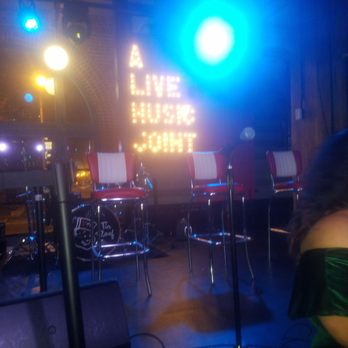 Tin Roof - Bars Near Me - St. Louis, Missouri