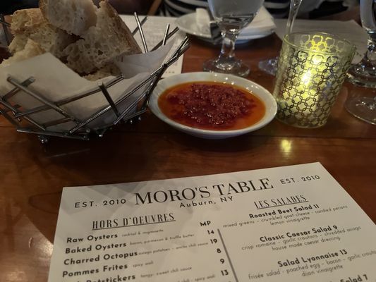 Moro's Table by null