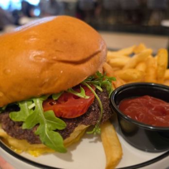 Chase Sapphire Lounge - Burger - Airport Lounges Near Me - Las Vegas, Nevada